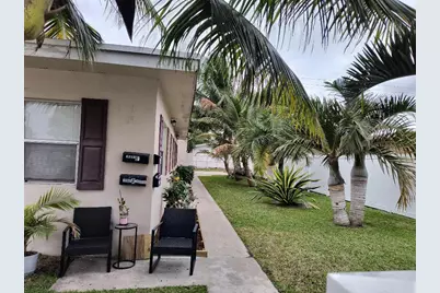 1007 S E Street #A, Lake Worth, FL 33460 - Photo 1