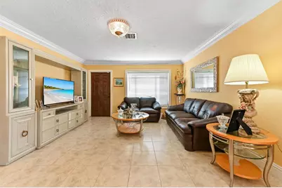 1100 Summer Street #1, Palm Springs, FL 33461 - Photo 9