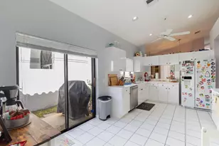 10122 Lexington Cir N, Boynton Beach, FL 33436 - Photo 19