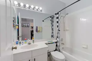 10122 Lexington Cir N, Boynton Beach, FL 33436 - Photo 23