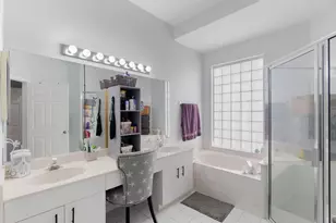 10122 Lexington Cir N, Boynton Beach, FL 33436 - Photo 9