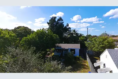 1115 S M Street, Lake Worth Beach, FL 33460 - Photo 3