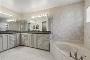 8870 NW 49th Dr, Coral Springs, FL 33067 - Photo 25