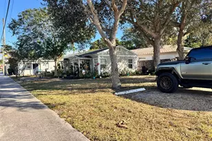 717 8th Ave N, Lake Worth, FL 33460 - Photo 3