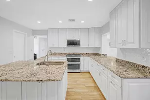 1826 SE Greendon Rd, Port Saint Lucie, FL 34952 - Photo 9