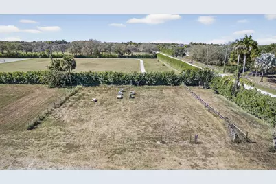 16296 Deer Path Lane, Wellington, FL 33470 - Photo 41