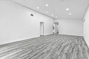 1390 Summit Run Cir, West Palm Beach, FL 33415 - Photo 13