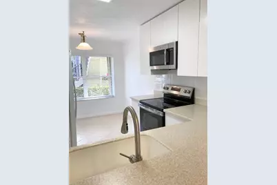 4745 Lucerne Lakes Boulevard #102, Lake Worth, FL 33467 - Photo 9