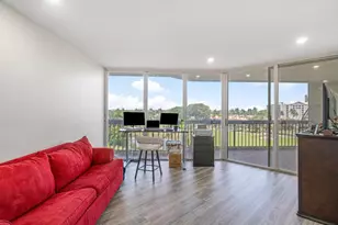 1900 Consulate Pl, West Palm Beach, FL 33401 - Photo 19