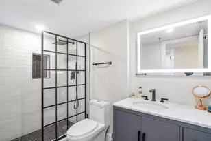 1900 Consulate Pl, West Palm Beach, FL 33401 - Photo 21