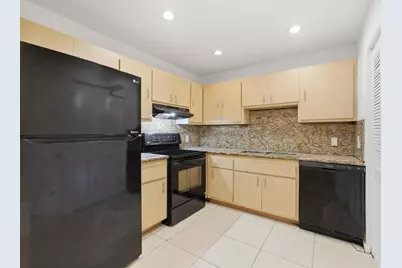 1020 Manor Drive #1-C, Palm Springs, FL 33461 - Photo 15