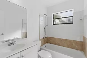 1020 Manor Dr, Palm Springs, FL 33461 - Photo 21