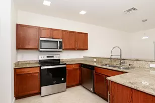 2626 Creekside Dr, Fort Pierce, FL 34981 - Photo 9