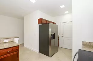 2626 Creekside Dr, Fort Pierce, FL 34981 - Photo 9