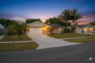 849 Camellia Dr, Royal Palm Beach, FL 33411 - Photo 5