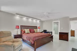 5510 N Ocean Dr, Singer Island, FL 33404 - Photo 23