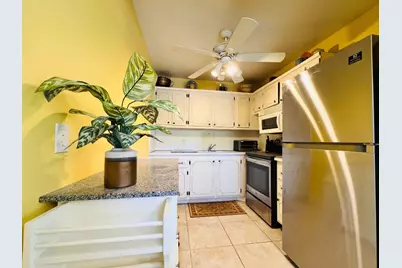 97 Sussex E, West Palm Beach, FL 33417 - Photo 3