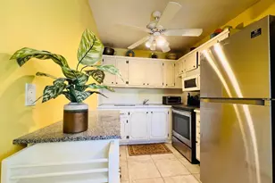 97 Sussex E, West Palm Beach, FL 33417 - Photo 3