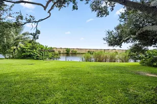 6400 Carambola Cir, West Palm Beach, FL 33406 - Photo 11