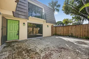 310 3rd Ct, Palm Beach Gardens, FL 33410 - Photo 29