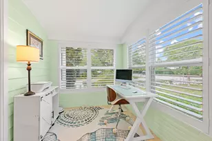 831 N Lakeside Dr, Lake Worth Beach, FL 33460 - Photo 9