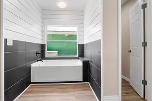 2011 Hartt Rd, Sebring, FL 33870 - Photo 17