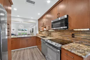 9 Southport Ln, Boynton Beach, FL 33436 - Photo 7