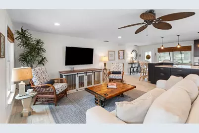 1521 Venus Avenue, Jupiter, FL 33469 - Photo 9