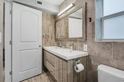 124 SW 11th Avenue, Boynton Beach, FL 33435 - Photo 17
