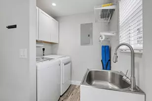 124 SW 11th Ave, Boynton Beach, FL 33435 - Photo 23