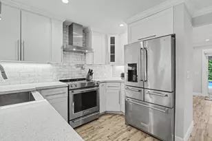 124 SW 11th Ave, Boynton Beach, FL 33435 - Photo 7