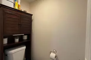 1021 Springdale Cir, Palm Springs, FL 33461 - Photo 17