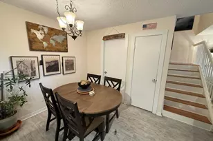 1021 Springdale Cir, Palm Springs, FL 33461 - Photo 9