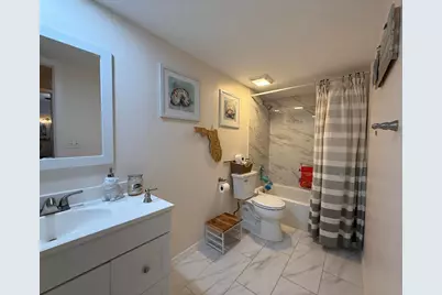 1021 Springdale Circle, Palm Springs, FL 33461 - Photo 19