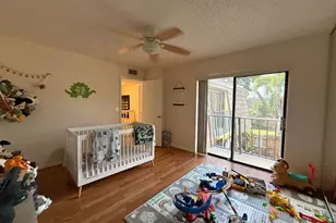 1021 Springdale Cir, Palm Springs, FL 33461 - Photo 21