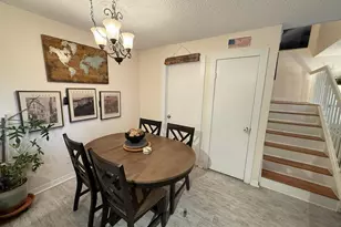 1021 Springdale Cir, Palm Springs, FL 33461 - Photo 9