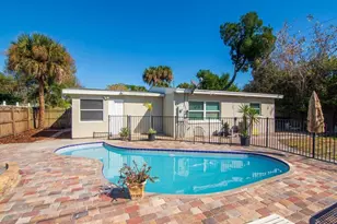 703 5th Pl SW, Vero Beach, FL 32962 - Photo 23