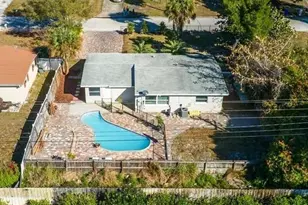 703 5th Pl SW, Vero Beach, FL 32962 - Photo 1