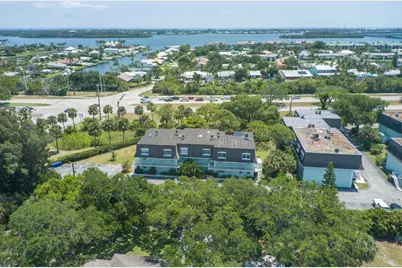 1901 Indian River Boulevard #201, Vero Beach, FL 32960 - Photo 21