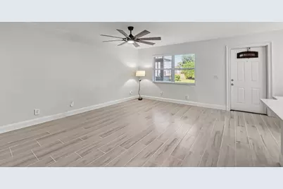 493 Flanders K, Delray Beach, FL 33484 - Photo 9