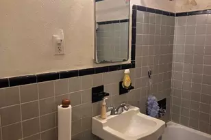 1060 W 26th Ct, Riviera Beach, FL 33404 - Photo 15