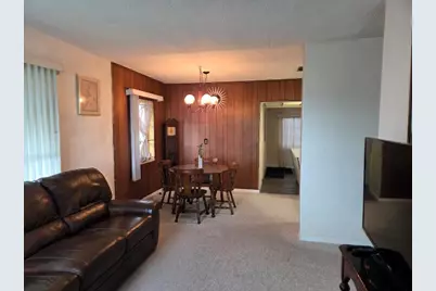 1060 W 26th Court, Riviera Beach, FL 33404 - Photo 5