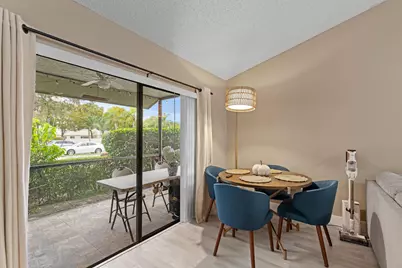 492 Hardwood Place, Boca Raton, FL 33431 - Photo 9