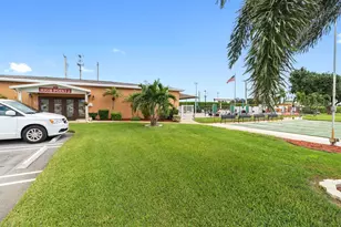200 South Blvd, Boynton Beach, FL 33435 - Photo 17