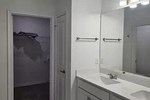 2574 SW Cameo Blvd, Port Saint Lucie, FL 34953 - Photo 9