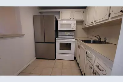 30 Norwich B, West Palm Beach, FL 33417 - Photo 5