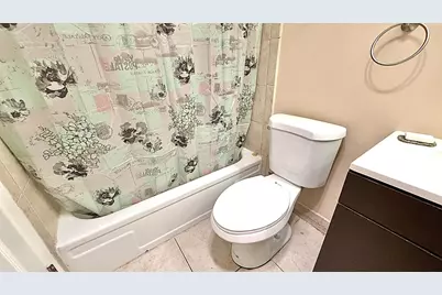 8 Ventnor A, Deerfield Beach, FL 33442 - Photo 21