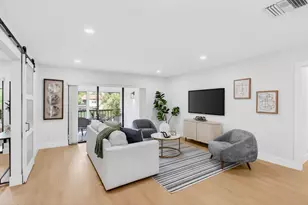 21691 Tall Palm Cir, Boca Raton, FL 33433 - Photo 5