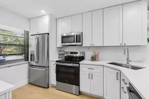 21691 Tall Palm Cir, Boca Raton, FL 33433 - Photo 17