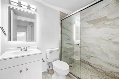 116 Salisbury E, West Palm Beach, FL 33417 - Photo 15